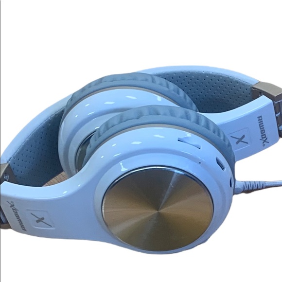 Aiwbox Wireless Headphones NIB - Picture 2 of 3